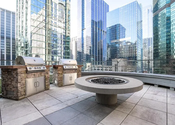 Loop 1br W Gym Pool Lounge 1 Block From L Chi-699 Apartment