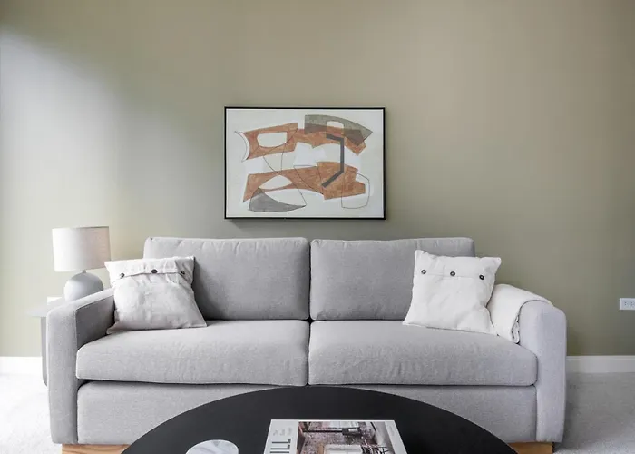 Loop 1br W Gym Pool Lounge 1 Block From L Chi-699 Apartment *