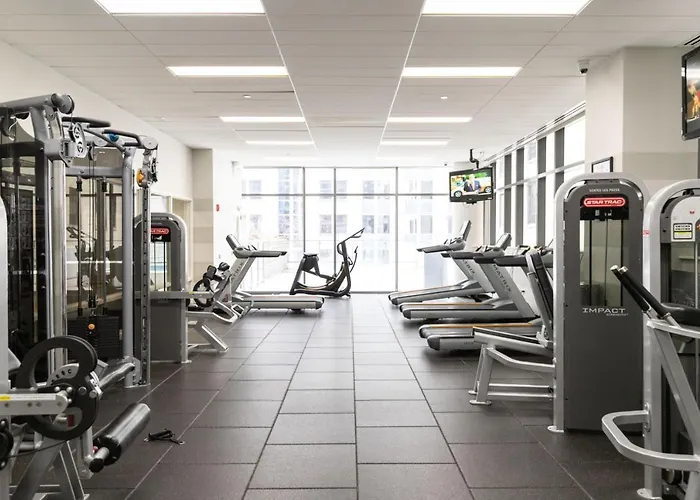 Loop 1br W Gym Pool Lounge 1 Block From L Chi-699 *
