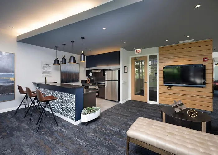 Loop 1br W Gym Pool Lounge 1 Block From L Chi-699 Apartment *