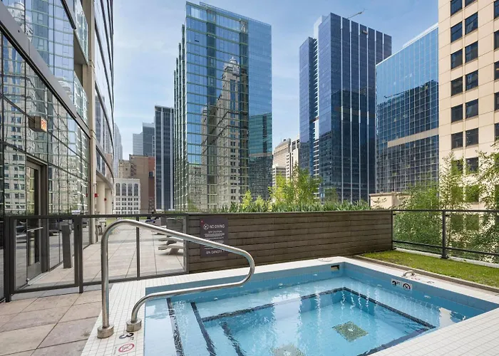 Loop 1br W Gym Pool Lounge 1 Block From L Chi-699 Apartment